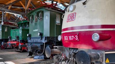 Eisenbahnmuseum Lokwelt Freilassing Lokomotiven Ringlokschuppen DB-Baureihe 103